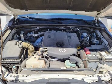 Toyota: Toyota Hi-Lux: 2.4 l. | 2019 έ. Πικάπ — 23