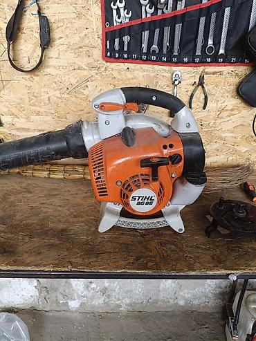 курок: Воздуходувка бензиновая STIHL BG 86 - Тип: ручной бензиновый — 1