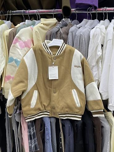 Другие детские вещи: Детская одежда номер для связи 1) Зеленый свитер с высоким — 50