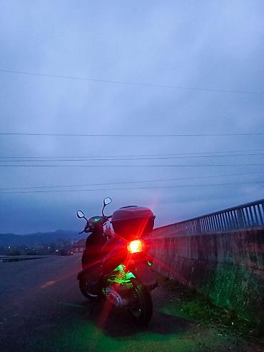 Mopedlər,skuterlər: Qara rəngli şəhər skuter - Rəng: qara - Kuzov tipi: şəhər — 10