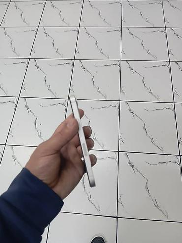 Apple iPhone: IPhone 13, Белый — 3