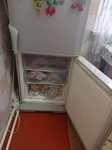 Soyuducular: 2 qapılı Biryusa Soyuducu Satılır, rəng - Gümüşü — 11