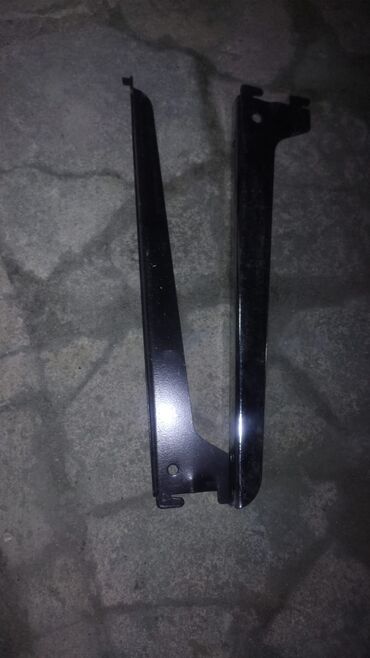 kronşteyn: 1 ədəd 1 manat Məhsul: Metal montaj braketi (2 ədəd) Təsvir: - Qara