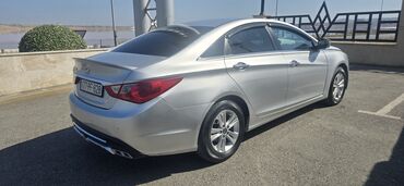 Hyundai: Hyundai Sonata: 0.2 l | 2011 il Sedan — 6