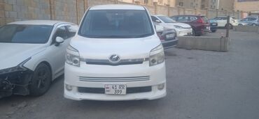 купим машину: Toyota Voxy: 2009 г., 2 л, Вариатор, Бензин, Минивэн