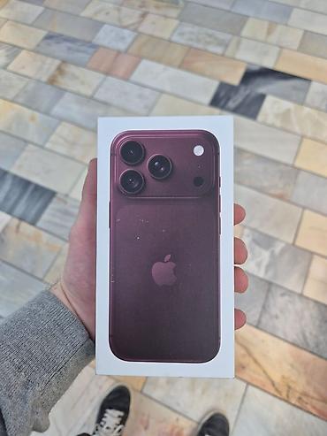 пл: IPhone 18 Pro, Новый, 256 ГБ, Бордовый, Кабель, Коробка — 1