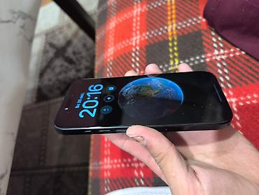 зарядное устройство для айфон: IPhone 16 Pro, цвет чёрный титановый в хорошем состоянии не гонит — 4