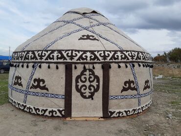 Аренда юрт: Аренда юрты, Каркас Деревянный, 75 баш, Стулья, Казан, Посуда — 15