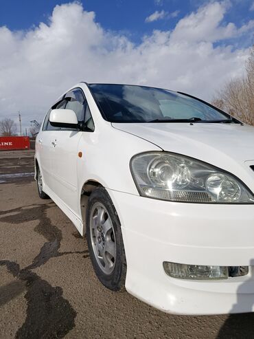 тайота транспорт: Toyota Ipsum: 2003 г., 2.4 л, Автомат, Газ, Минивэн