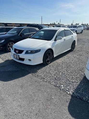 гоночная машина: Honda Accord: 2004 г., 2 л, Механика, Бензин, Седан