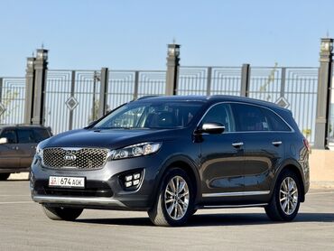 средний кузов да: Полноразмерный кроссовер Kia Sorento в темно-сером цвете