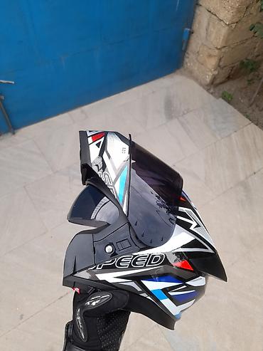 motor kasklar: Təzə keyfiyyətli kaskadı. Razmer L — 3