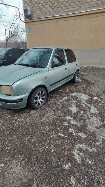 Nissan: Nissan March: 1997 г., 1 л, Автомат, Бензин, Седан