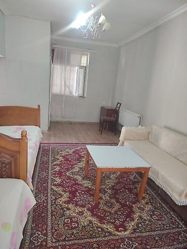 qusarda satilan evler 2025: Azadlig Metrosuna 10 deqiqeliy mesafede Addelni 1 otag heyet evi — 2