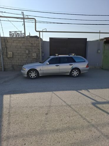 mercedesbenz 200: Mercedes-Benz 240: 2.4 l | 1998 il Universal