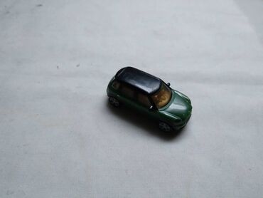 Ostali predmeti za umetnost i kolekcionarstvo: Kinder autici Mini, cena za kom — 4