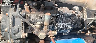 Другие тракторы: Колёсный трактор с кабиной Описание: YTO 704 год:2008 турбина 900.000 — 9