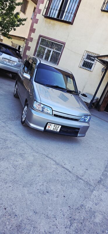 Nissan: Nissan Cube: 1999 г., 1.3 л, Автомат, Бензин, Хэтчбэк