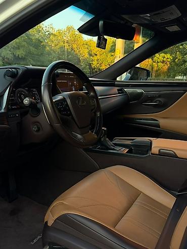 li auto: Lexus ES: 2020 г., 2.5 л, Гибрид, Седан — 10