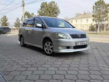 Toyota: Toyota Ipsum: 2002 г., 2.4 л, Автомат, Бензин, Минивэн