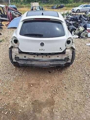 cari online: ALFA MITO GEPEK VRATA SA STAKLOM | Alfa mito gepek vrata cena za — 2