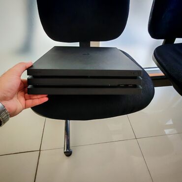 один из нас ps4: Ps -4 pro proşifkalı bütün kabelləri və uzərində 1 pultla verilir 40