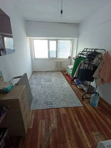 одно комната: 1 комната, 13 м², 6 этаж