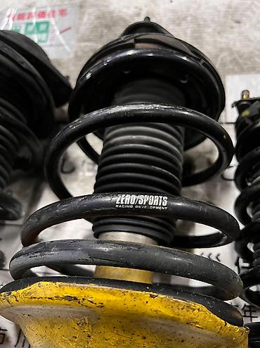 Амортизаторы, пневмобаллоны: Комплект амортизаторов Subaru Б/у, Оригинал, Япония — 6