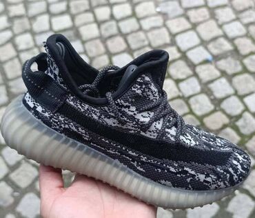 Patike: Adidas yeezy patike

Novo
Brojevi 36 do 46

fb Moja Kupovina 1 — 6