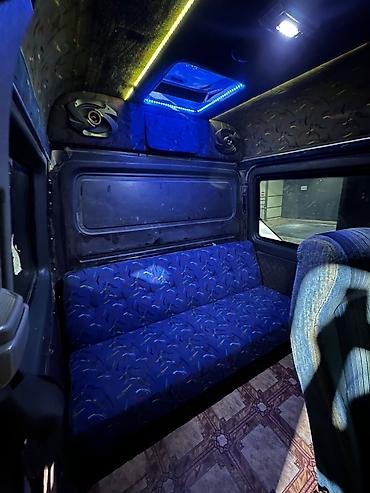 матор кайык: Mercedes-Benz Спринтер: 2003 г., Кол менен иштөөчү, Дизель, Van — 2