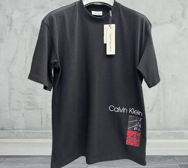 Men's Clothing: *Calvin Klein*
New
S/M/L/XL/XXL/XXXL