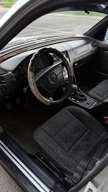мерс 124 1993: Mercedes-Benz C-Class: 1993 г., 1.8 л, Механика, Бензин, Седан — 9
