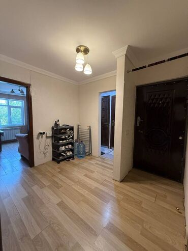 Köhnə tikili: Bakı, 4 otaqlı, Köhnə tikili, m. Xalqlar Dostluğu, 90 kv. m — 12