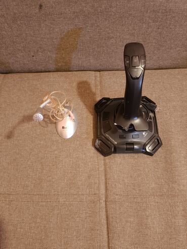 Nintendo Switch: Logitech Attack 3 Joystick