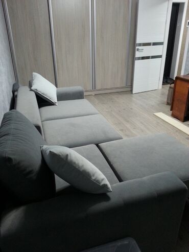 Угловые диваны: Продаю новый диван очень качественный, поролон самый дорогой высокой — 5