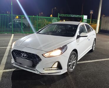 срочно продать машину: Hyundai Sonata: 2020 г., 2 л, Автомат, Газ, Седан