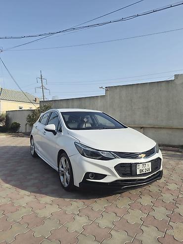 cruze led: Chevrolet Cruze Hatchback (ağ rəng) - Kuzov: 5 qapılı hatchback — 1