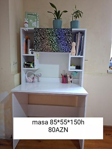 ref: Düz masa, Stulsuz, Polkalı, Siyirməsiz, Parlaq laminat — 1