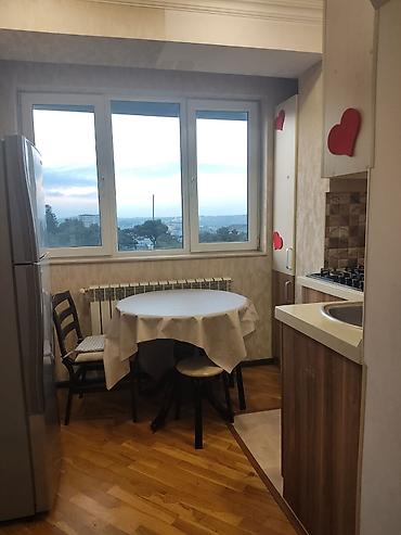 8 ci mkr kiraye evler: 9-cu mikrorayonda 9/7-ci mərtəbəsində 3 otaga düzelme ev kiraye — 5