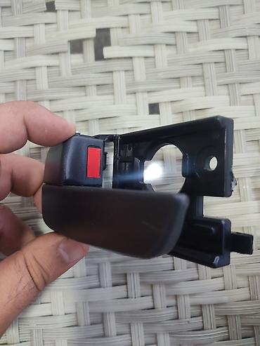 Nəqliyyat: Hyundai Accent 2006-2010 iç qapı tutacağı hər qapı üçün var — 2
