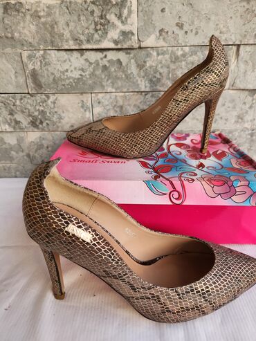 Salonke: Salonke, 38 — 1