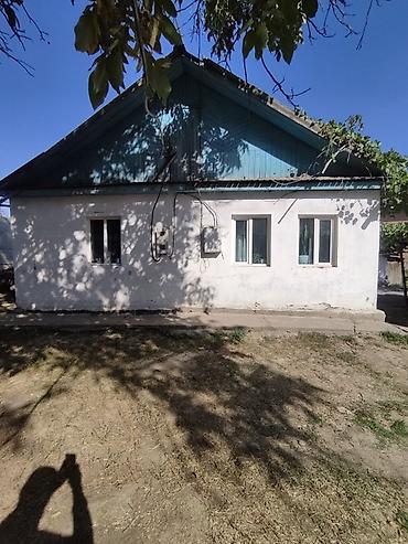 осмон ата конушу: 📍 В Сокулуке ( верхнаяя зона ) продается дом на участке 8.5 соток, по — 2