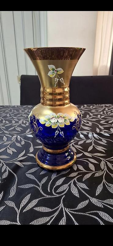 Bir vaza, Bogem şüşəsi