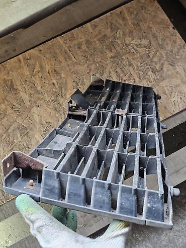 Решетки радиатора: Решетка радиатора Mitsubishi 1987 г., Б/у, Оригинал at lalafo.kg — 17 Решетки радиатора: Решетка радиатора Mitsubishi 1987 г., Б/у, Оригинал — 17