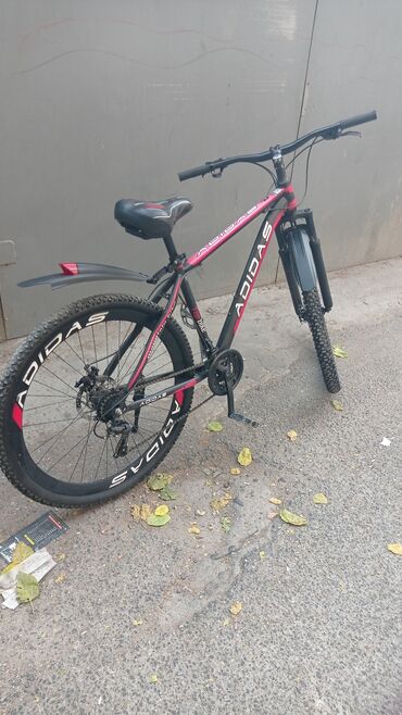 salcano velosiped qiymetleri: İşlənmiş Şəhər velosipedi Adidas, 29", sürətlərin sayı: 21, Ünvandan götürmə