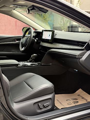 byd 06 ev: Toyota Camry: 2024 г., 2 л, Вариатор, Гибрид, Седан — 10