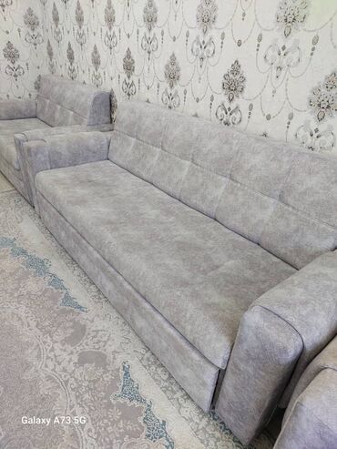 2 х местный раскладной диван: Гарнитур для зала, Кресло, Диван, цвет - Серый, Б/у