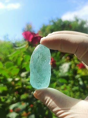 nərd daşı: Heyranedici gözəlliyi ilə Nadir Akvamarin Mineralı ✨ | Oliqarx — 10