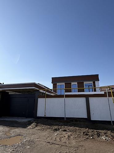 Продажа коттеджей и домов: Продаётся шикарный дом вашей мечты 📍 Алтын Ордо, ул. Горького • Дом — 10