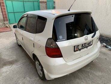 Honda: Honda Fit: 2005 г., 1.3 л, Вариатор, Бензин, Хэтчбэк — 5